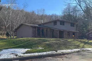 715 S Cairns Ave, Richland Center, WI 53581 - Photo 2