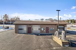 1620 Academy St, Elroy, WI 53929 - Photo 6