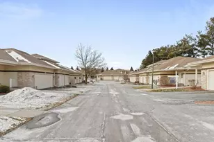 702 Clardell Dr, Sun Prairie, WI 53590 - Photo 34