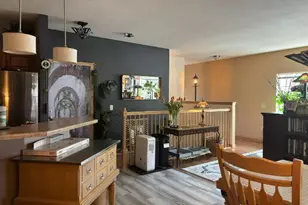 702 Clardell Dr, Sun Prairie, WI 53590 - Photo 2