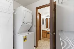 5329 Brody Dr, Madison, WI 53705 - Photo 18