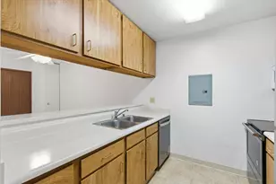 5329 Brody Dr, Madison, WI 53705 - Photo 12