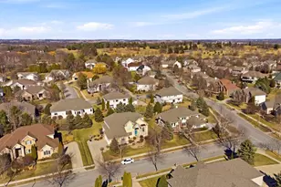 901 Winding Way, Madison, WI 53562 - Photo 38