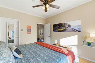 2218 Regent St, Madison, WI 53726 - Photo 8