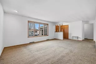 4029 Southwyck Dr, Janesville, WI 53546 - Photo 10