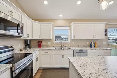 715 Crestview Drive, Reedsburg, WI 53959 - Photo 16