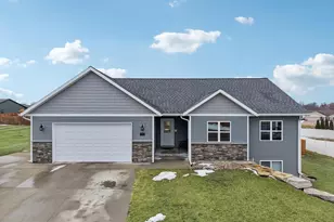 715 Crestview Dr, Reedsburg, WI 53959 - Photo 32