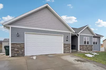 715 Crestview Drive, Reedsburg, WI 53959 - Photo 4