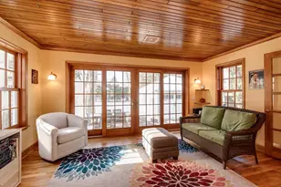 225 Kensington Dr, Madison, WI 53704 - Photo 10