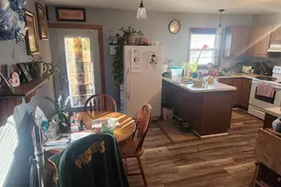 881 Ellis Ave, Baraboo, WI 53913 - Photo 4