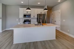 2901 Blue Grass Dr, Stoughton, WI 53589 - Photo 40