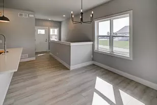 2901 Blue Grass Dr, Stoughton, WI 53589 - Photo 8