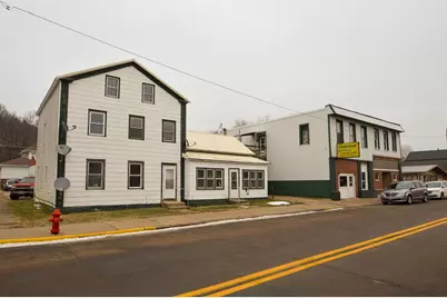 113 W Amelia Street, Cassville,  53806 - Photo 1