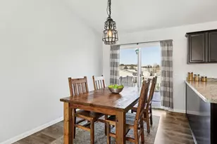 440 White Spruce Ave, Baraboo, WI 53913 - Photo 8