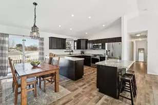 440 White Spruce Ave, Baraboo, WI 53913 - Photo 10