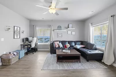 1969 N Windsor Avenue, Cottage Grove, WI 53527 - Photo 6