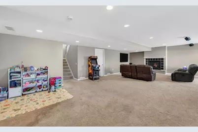 3921 Ambleside Drive, Madison, WI 53719 - Photo 32