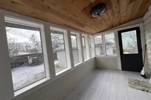 339 E Richland St, Lone Rock, WI 53556 - Photo 14