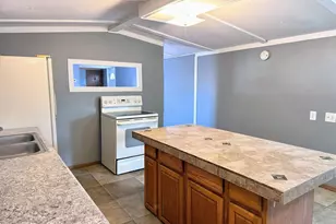 36 Joyce Ave, Prairie Du Chien, WI 53821 - Photo 6