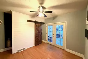 318 N 3rd St, Fort Atkinson, WI 53538 - Photo 32