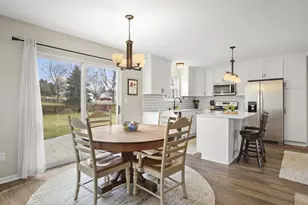 513 Bridlewood Ln, Watertown, WI 53094 - Photo 10