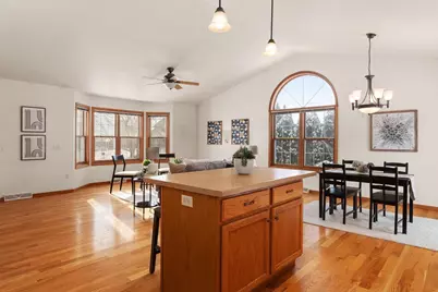 574 Spencer Drive, Janesville, WI 53536 - Photo 4