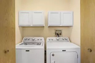 321 W Mulberry St, Baraboo, WI 53913 - Photo 18