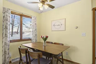 321 W Mulberry St, Baraboo, WI 53913 - Photo 12