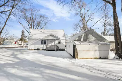 321 W Mulberry Street, Baraboo, WI 53913 - Photo 26