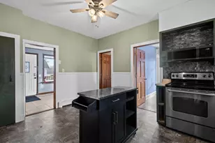 218 W Emmett St, Portage, WI 53901 - Photo 6