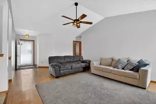 52 Gunther Dr, Janesville, WI 53536 - Photo 10