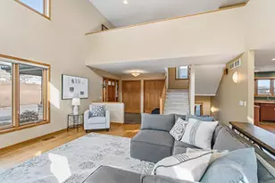 6809 Phil Lewis Way Way, Middleton, WI 53562 - Photo 14