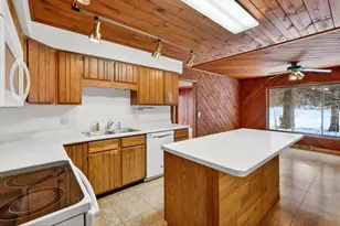 S4166 Crawford St, Baraboo, WI 53913 - Photo 16