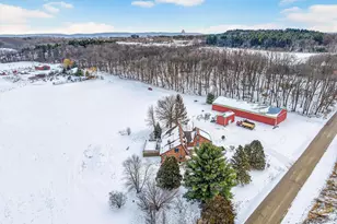 S4166 Crawford St, Baraboo, WI 53913 - Photo 60