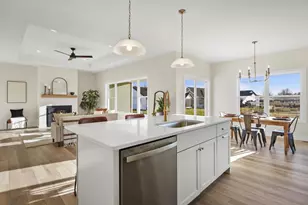 7712 Larkspur Ln, DeForest, WI 53532 - Photo 18