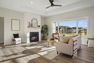 7712 Larkspur Ln, DeForest, WI 53532 - Photo 6