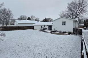 916 Liberty Dr, DeForest, WI 53532 - Photo 2