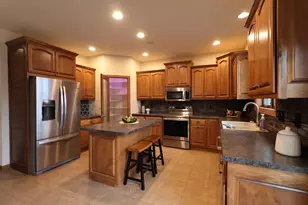 N9106 Hedgerow Dr, Appleton, WI 54915 - Photo 12