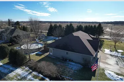 N9106 Hedgerow Drive, Appleton, WI 54915 - Photo 8