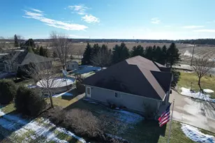 N9106 Hedgerow Dr, Appleton, WI 54915 - Photo 8