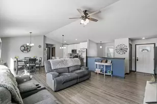 1035 Bluegrass Trl, Waterloo, WI 53594 - Photo 12