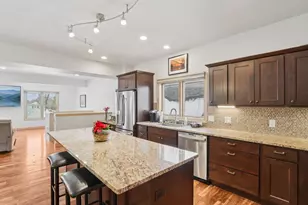 7428 South Ave, Middleton, WI 53562 - Photo 18