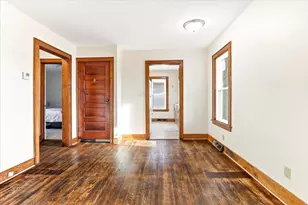 409 11th St, Baraboo, WI 53913 - Photo 6