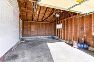 409 11th St, Baraboo, WI 53913 - Photo 28