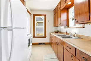 409 11th St, Baraboo, WI 53913 - Photo 12