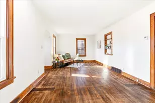 409 11th St, Baraboo, WI 53913 - Photo 8