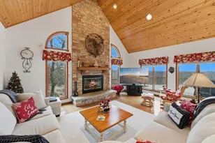 E9291 Pebblebeach Dr, Wisconsin Dells, WI 53965 - Photo 6