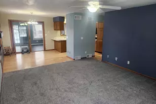 1208 Victoria Cir, Baraboo, WI 53913 - Photo 8