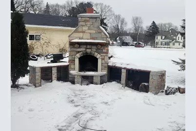 1208 Victoria Circle, Baraboo, WI 53913 - Photo 2