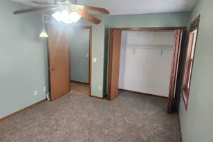 1208 Victoria Cir, Baraboo, WI 53913 - Photo 12